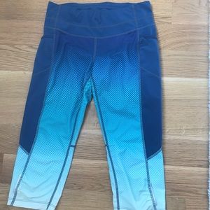 athleta capri leggings - xs